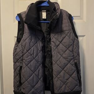 Cinch Women's Quilted Black and Gray Vest